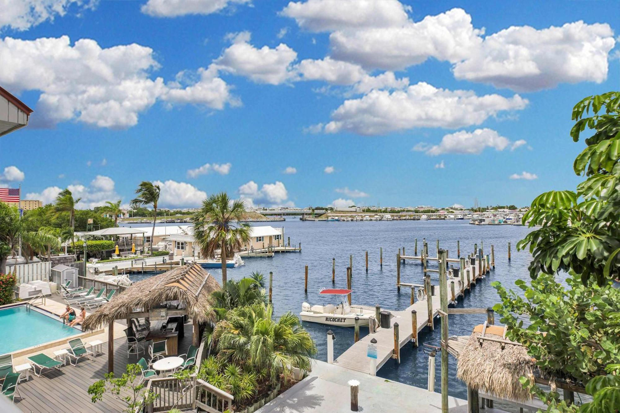 Eleuthera - 2X2 Fully Updated Old Town Waterfront Corner Condo 키웨스트 외부 사진