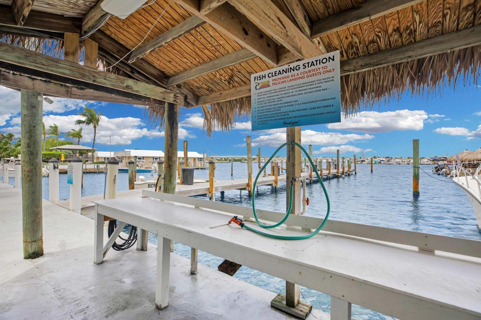 Eleuthera - 2X2 Fully Updated Old Town Waterfront Corner Condo 키웨스트 외부 사진