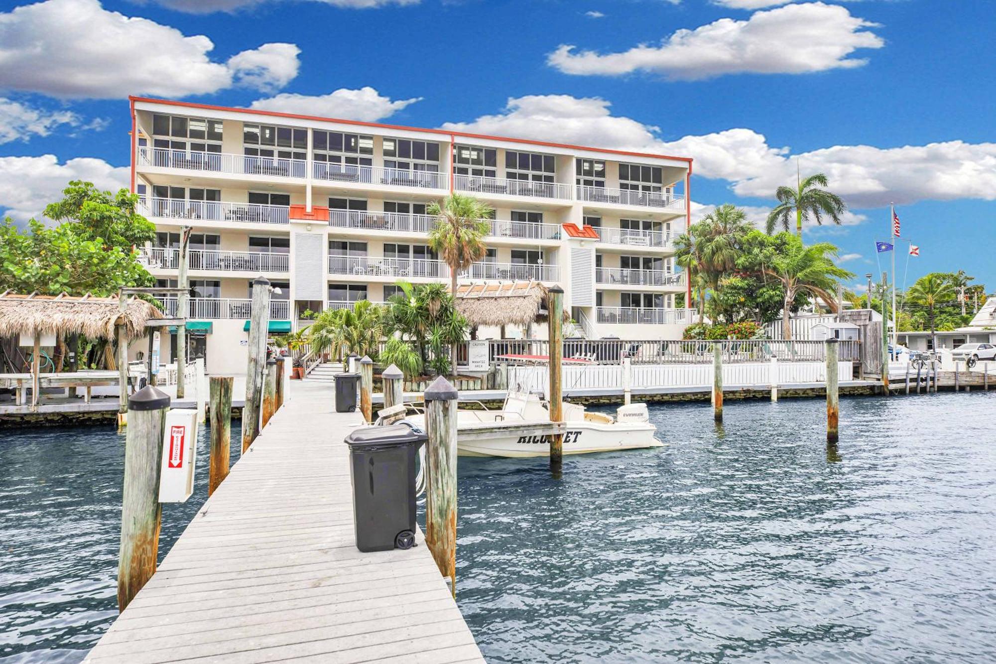 Eleuthera - 2X2 Fully Updated Old Town Waterfront Corner Condo 키웨스트 외부 사진